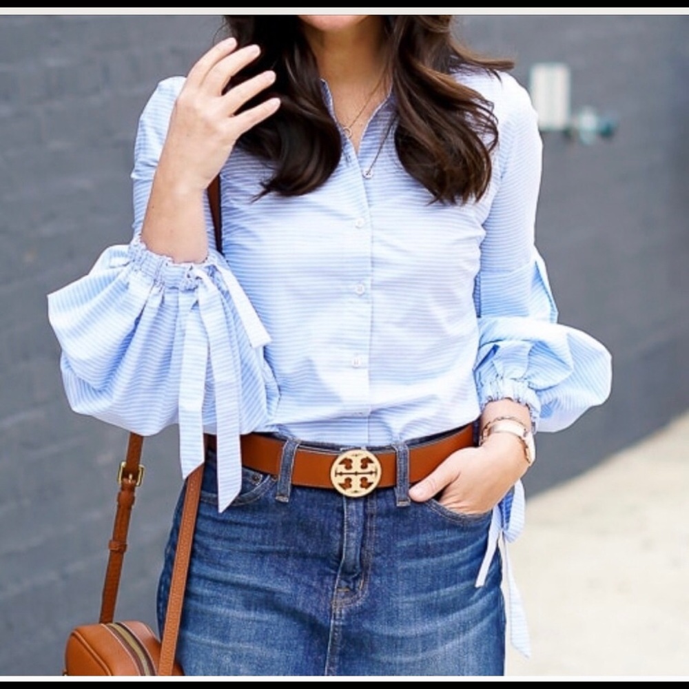 Banana Republic Babble Sleeve Top